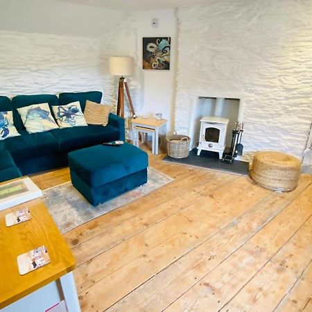 Spindrift Is A Beautiful Newly Refurbished Three Bedroom Private Family House Located On The Old Harbour And The Coastal Path In The Heart Of Beautiful Polperro Dış mekan fotoğraf