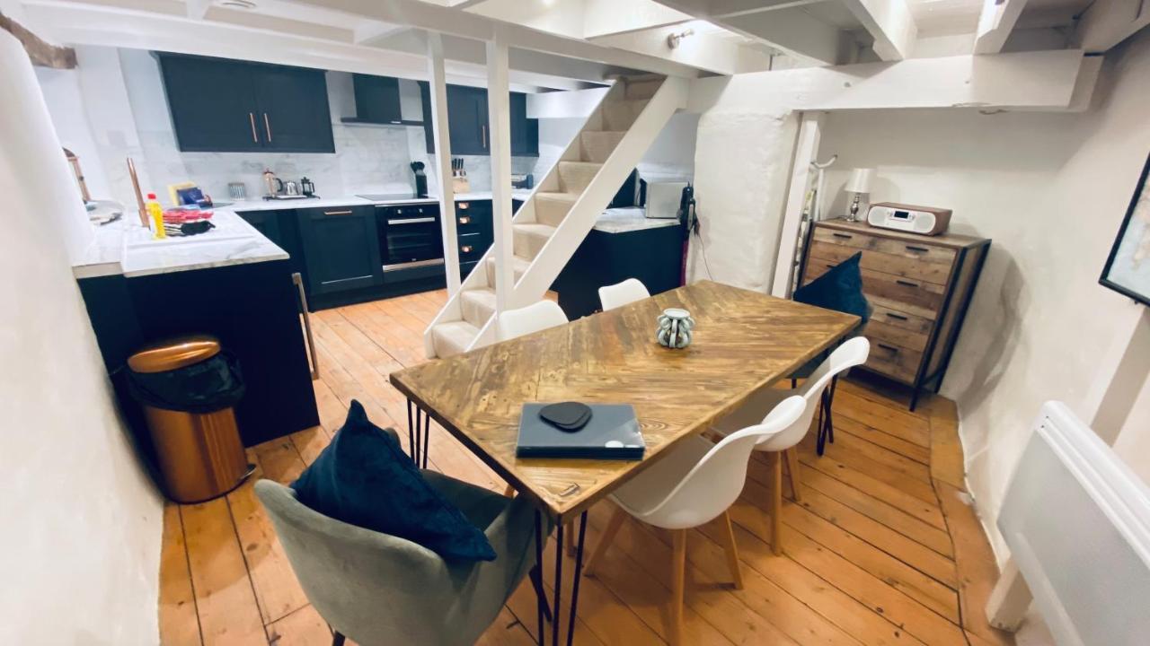 Spindrift Is A Beautiful Newly Refurbished Three Bedroom Private Family House Located On The Old Harbour And The Coastal Path In The Heart Of Beautiful Polperro Dış mekan fotoğraf