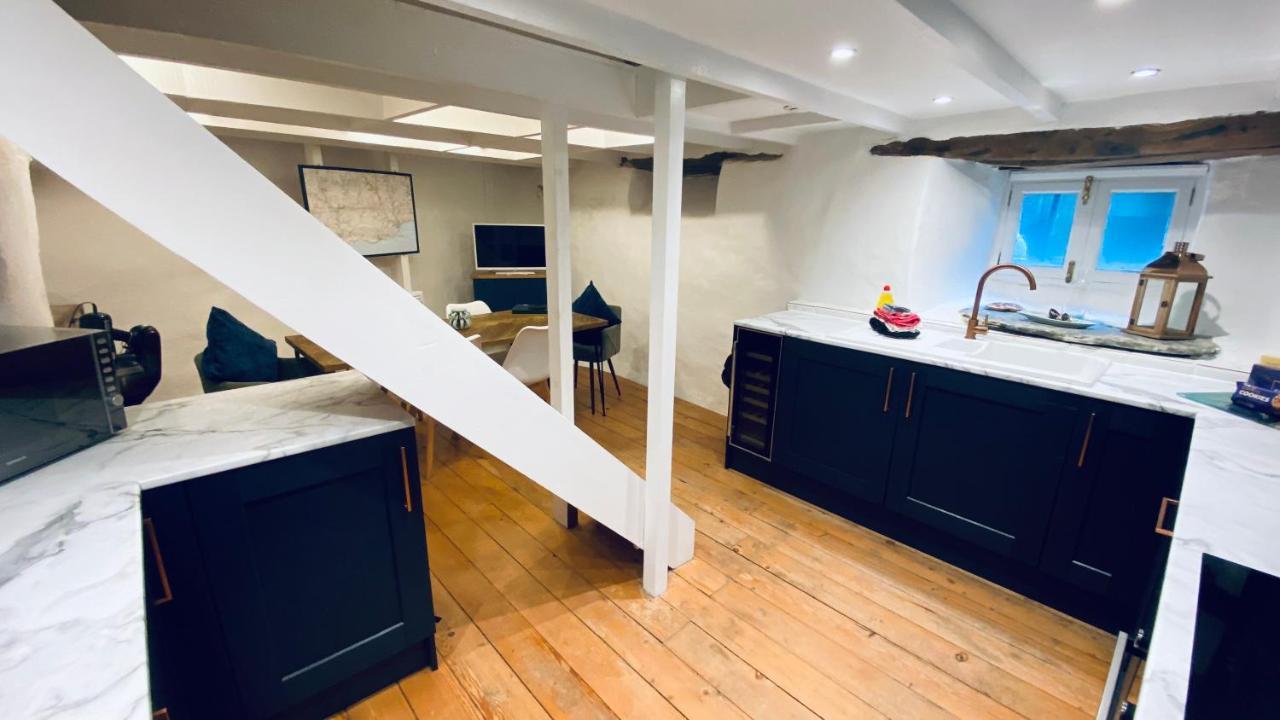 Spindrift Is A Beautiful Newly Refurbished Three Bedroom Private Family House Located On The Old Harbour And The Coastal Path In The Heart Of Beautiful Polperro Dış mekan fotoğraf